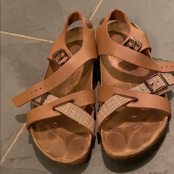 Birkenstock Shoes - Birkenstock Milano Criss Cross Sandals W7